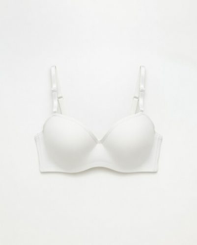 Fehér melltartó négy viselési változattal