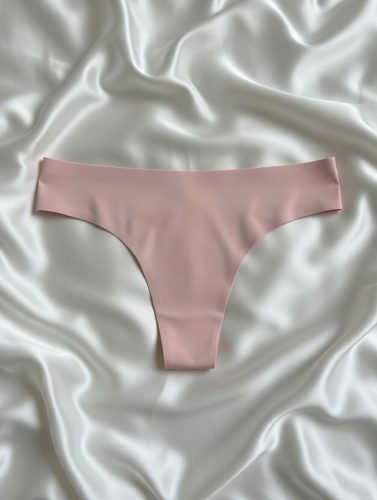 Testszínű lézervágott tanga