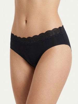 Comfy fekete csipkés hipster