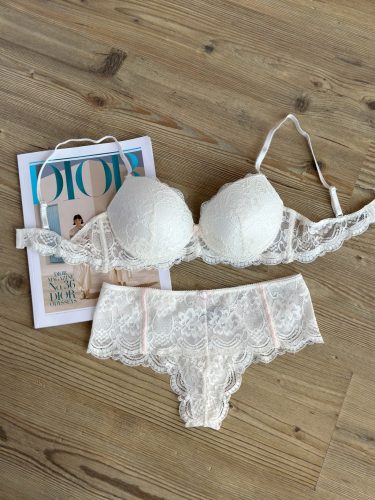 Fantasy csipkés hipster tanga