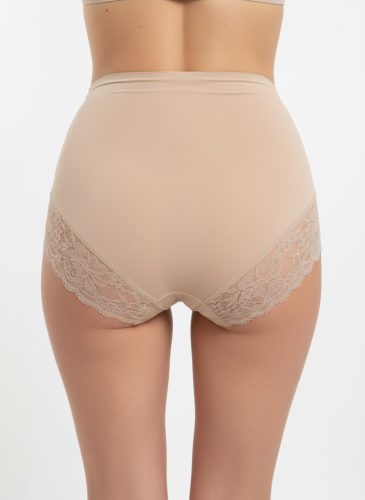 Csipkés világos púder színű magasított FIT bugyi