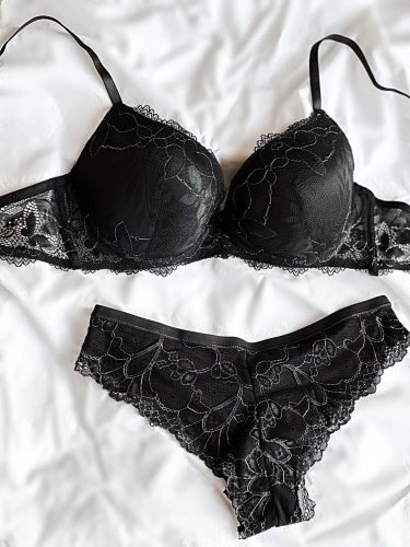 RC exkluzív lurex csipkés brazil bugyi