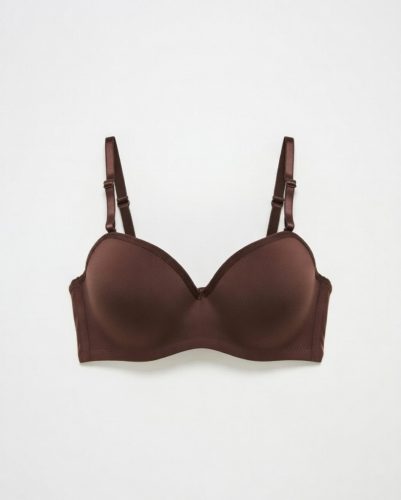 Barna melltartó négy viselési változattal