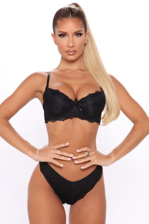 Red carpet extreme push up melltartó