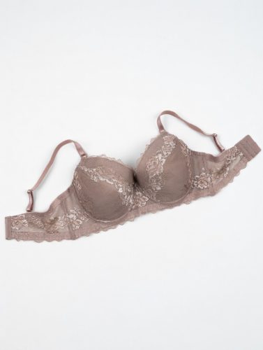 Pretty púder színű csipkés plus size melltartó