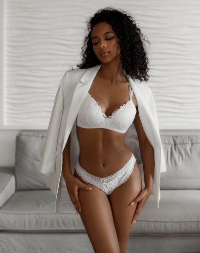 Lacy fehér csipkés merevítő nélküli melltartó