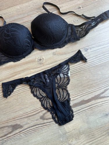 Amy csipkés melltartó