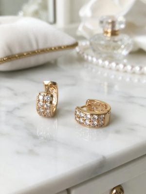 Arany színű köves karika fülbevaló