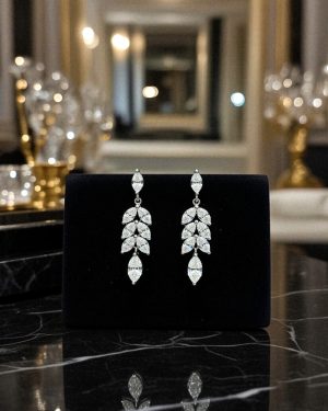 Ezüst köves nemesacél lógós fülbevaló 