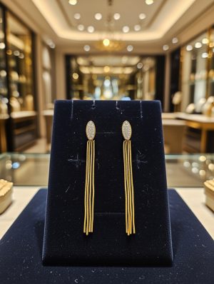 Arany színű felül köves lógos fülbevaló