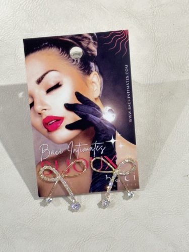 Ezüst köves lógós fülbevaló