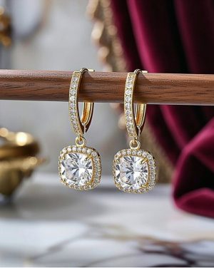Arany színű ezüst köves fülbevaló