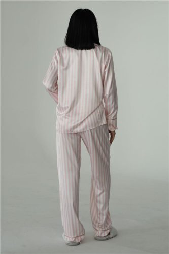 COCO rózsaszín csíkos szatén hálóruha szett