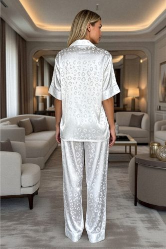 COCO fehér szatén hálóruha szett