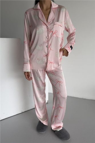 COCO hattyú mintás szatén hálóruha szett