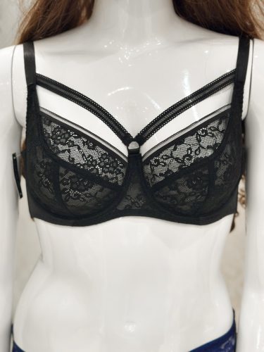 Emilia pánttal díszített melltartó