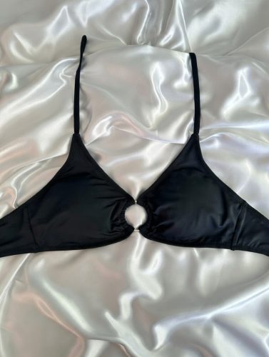 Lorena fekete merevítő nélküli bikini felső