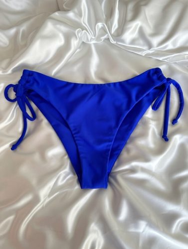 EMMA kék kötővel díszített bikini alsó