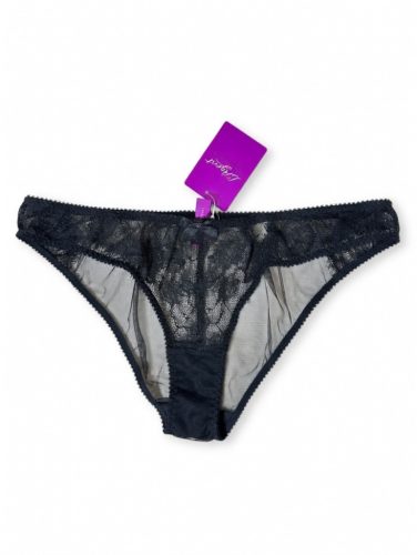 Idalia fekete, csipkével díszített női alsó