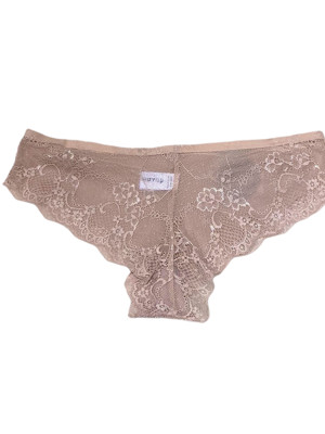 Dita extra csipkés brazil tanga