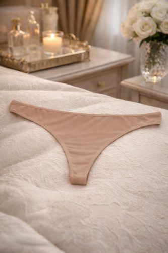 Shimer testszínű tanga