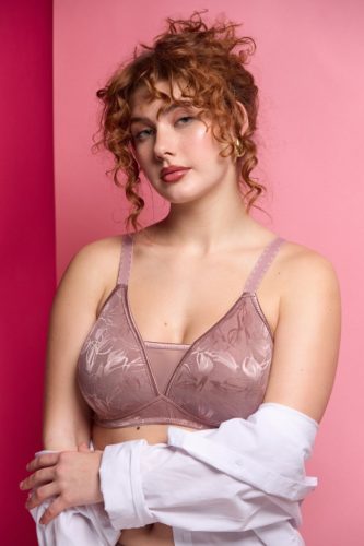 Merevítő nélküli háromszög fazonú melltartó