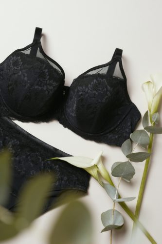 Luxus csipkés melltartó tüll betéttel