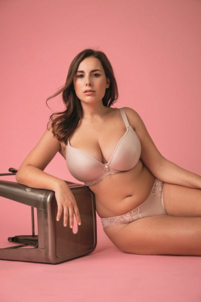 Szatén hatású luxury melltartó