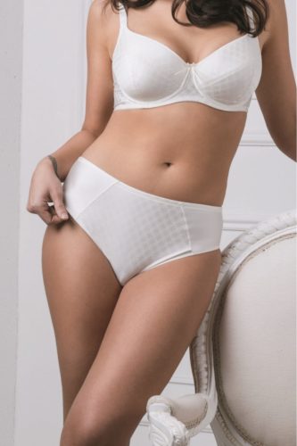 Ivory mintás magasított bugyi